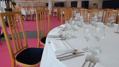 Rent Tablecloths For Weddings & Dining Events
