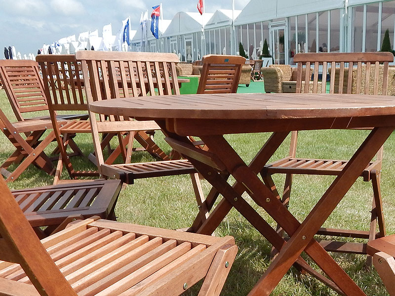 outdoor furniture hire