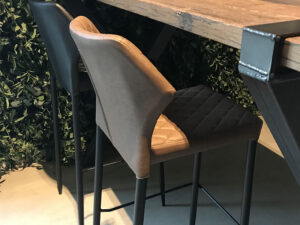milan leather chair hire