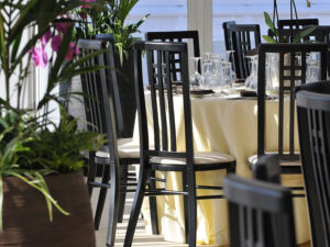 hire tables chairs