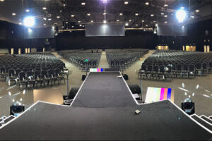 3,000 chairs on location