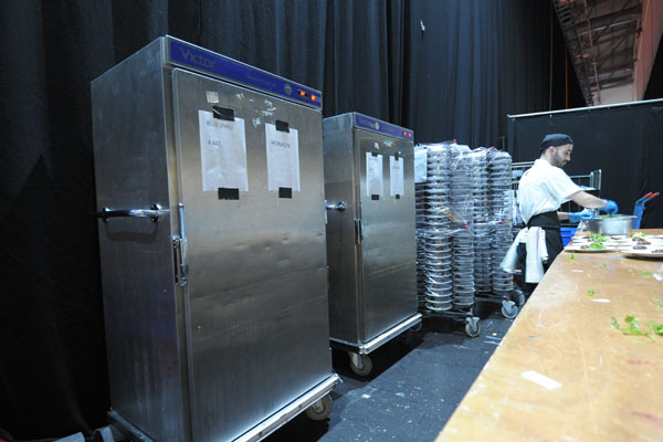 Commercial catering equipment rental for large events
