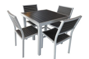 outdoor tables chairs