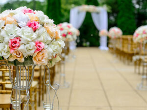 5 best tips for choosing the perfect chairs for weddings