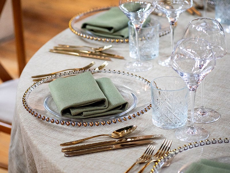 Mastering the art of awesome table settings - 5 top tips for a picture-perfect dining experience