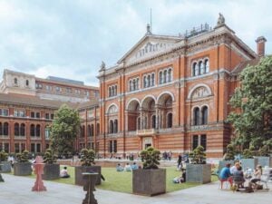 Victoria and Albert Museum furniture hire best picks for elegant events in Central London