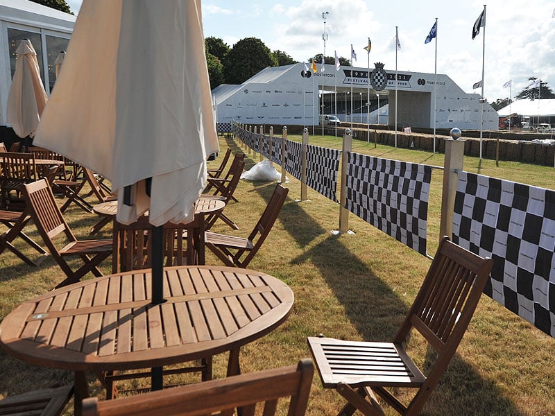 Where speed is key: Hospitality furniture rental for motorsport venues