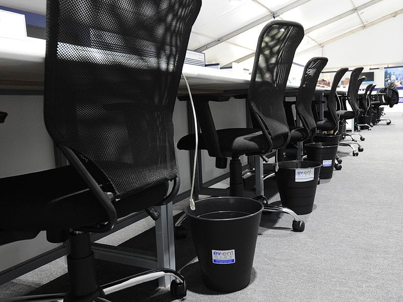 Desk rentals: Enhance your office organisation with our perfect and stylish office desks 3 Enhance your office organisation with our stylish desk rentals