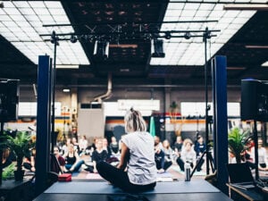 5 top-rated corporate event entertainment trends you need to know in 2025