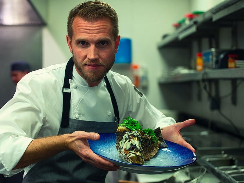 6 must-know reasons to choose professional catering London for your next event 2 6 must-know reasons to choose professional catering London for your next event
