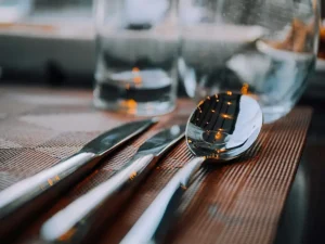 5 clever tricks to save on cutlery hire prices