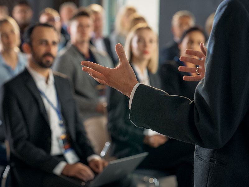 How to hire event furniture for large-scale events: A complete guide for organisers 7 How to hire event furniture for large-scale events A complete guide for organisers
