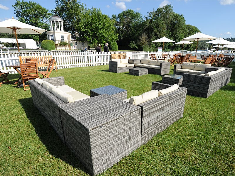 How to hire event furniture for large-scale events: A complete guide for organisers 4 How to hire event furniture for large-scale events A complete guide for organisers