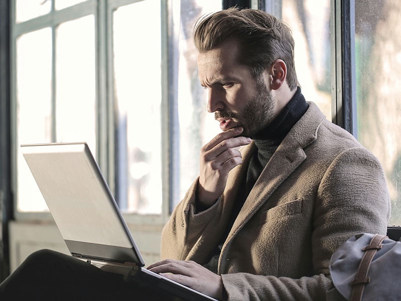 How to reduce furniture hire costs without affecting the guest experience