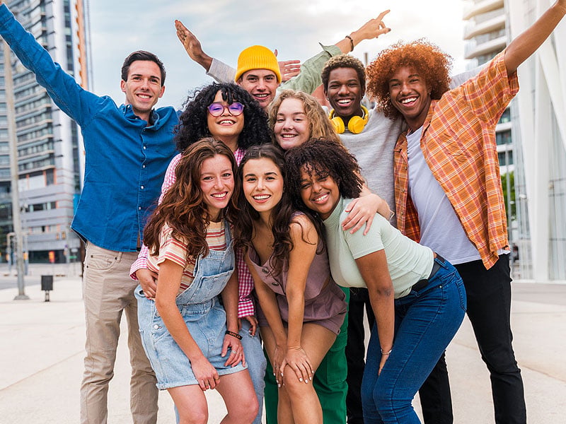 10 easy silly team building games that need zero equipment 1 10 easy silly team building games that need zero equipment