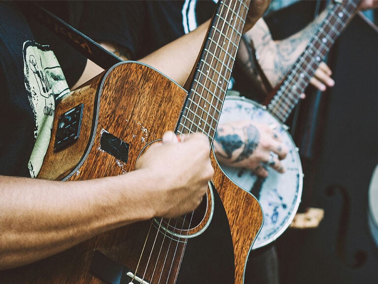 10 unforgettable party entertainment ideas that guests will rave about